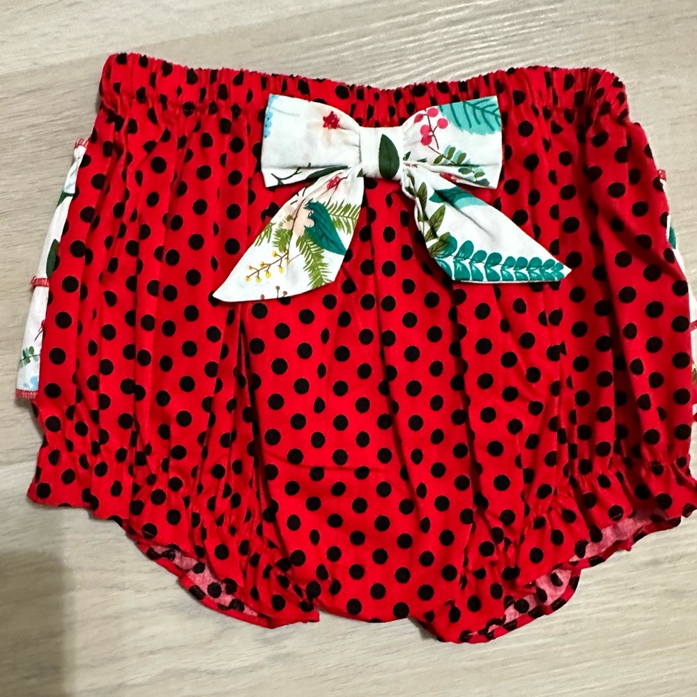 Lil Cactus Ladybug 2 piece bloomer outfit - Picture 4 of 6